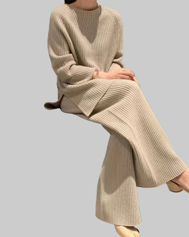 Damski Komplet Dzianinowy ze Swetrem i Szerokimi Spodniami