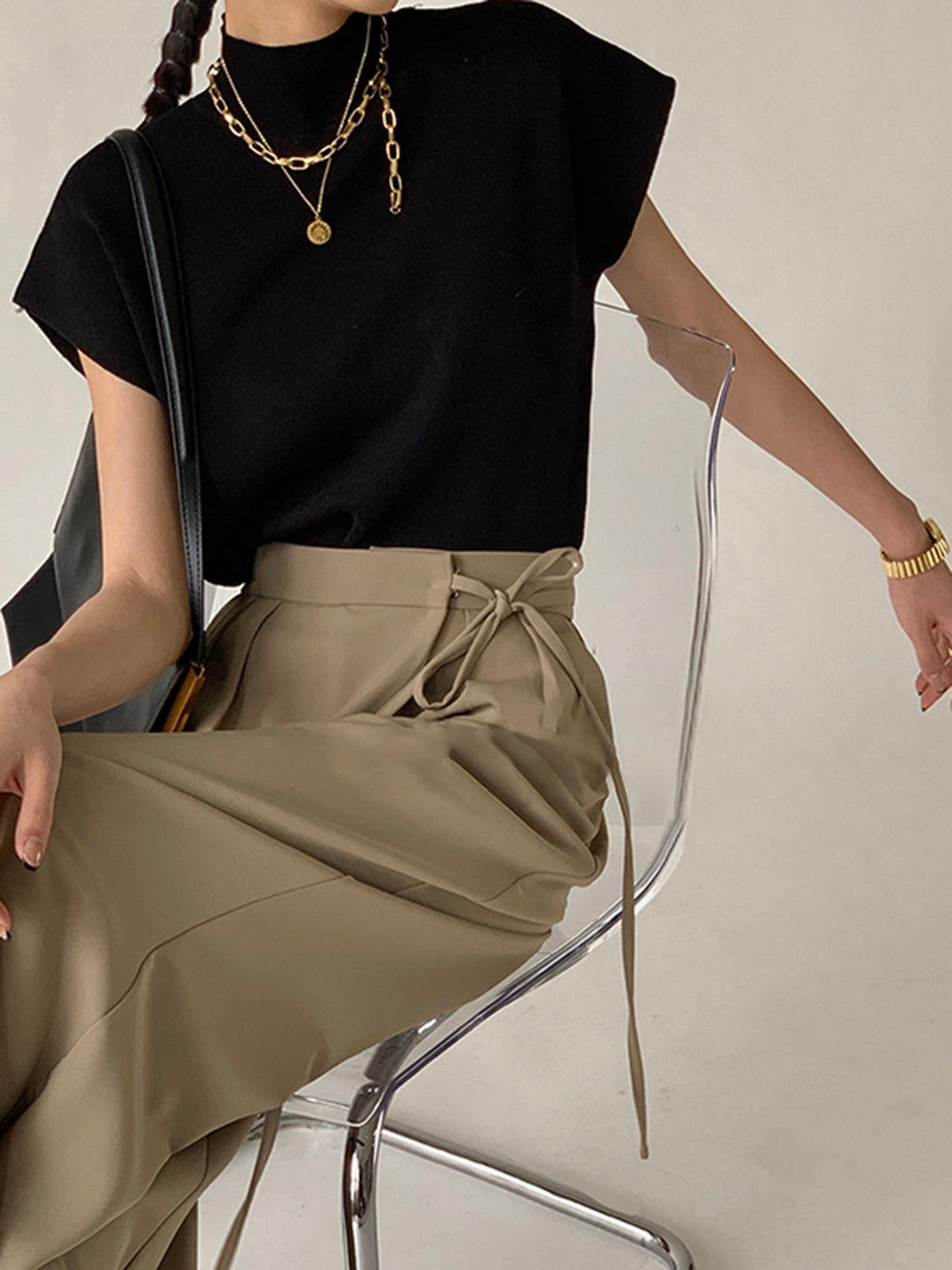 Bluzka damska bez rękawów, w jednolitym kolorze, z okrągłym dekoltem