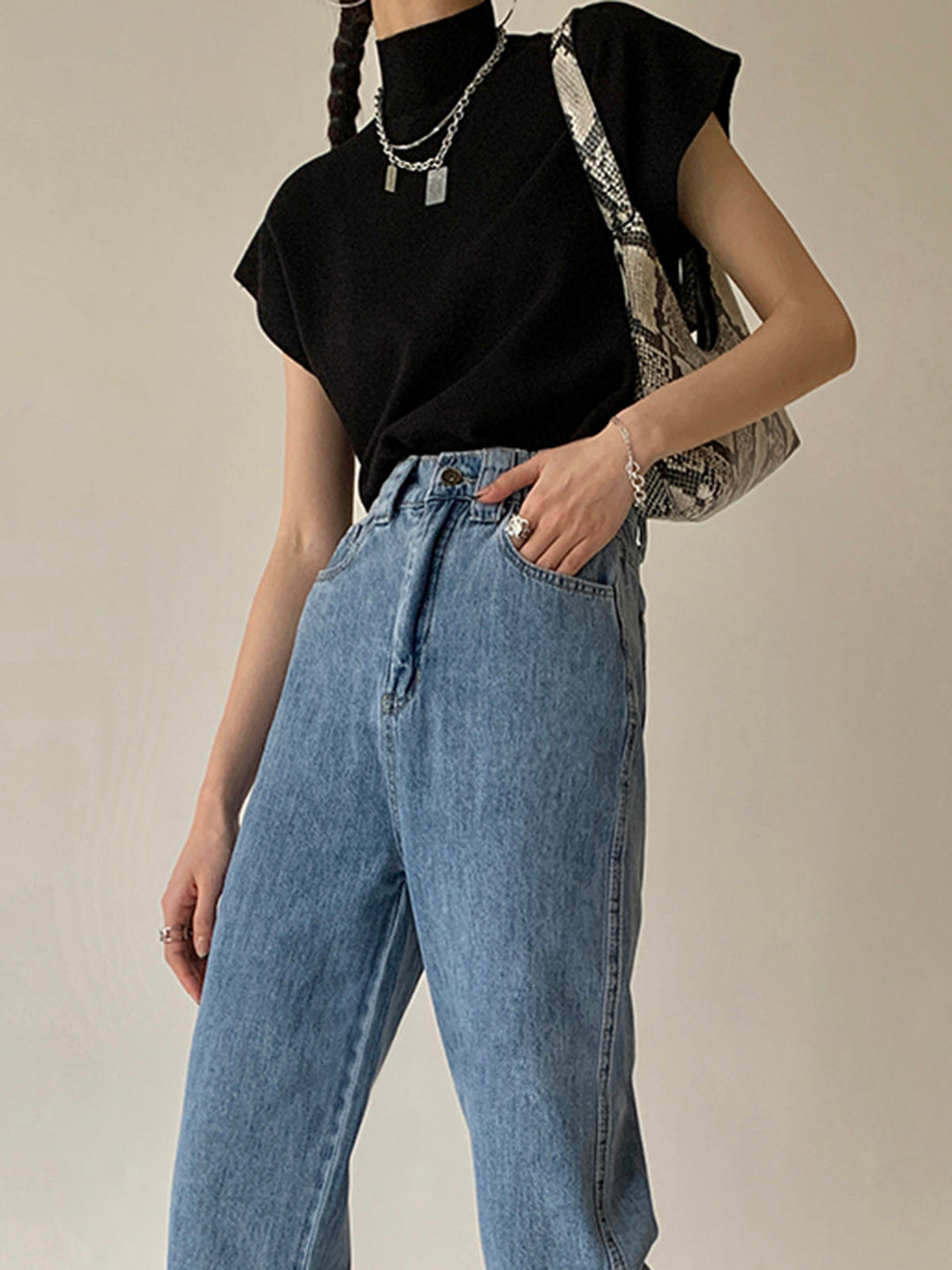 Bluzka damska bez rękawów, w jednolitym kolorze, z okrągłym dekoltem