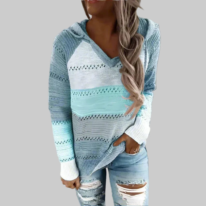 Damski sweter z wzorem w patchworkowe pasy i dekoltem V
