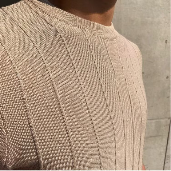 Męski T-Shirt z Okrągłym Dekoltem i Teksturowaną Powierzchnią w Prążki