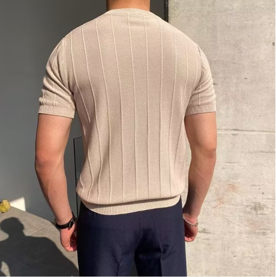 Męski T-Shirt z Okrągłym Dekoltem i Teksturowaną Powierzchnią w Prążki